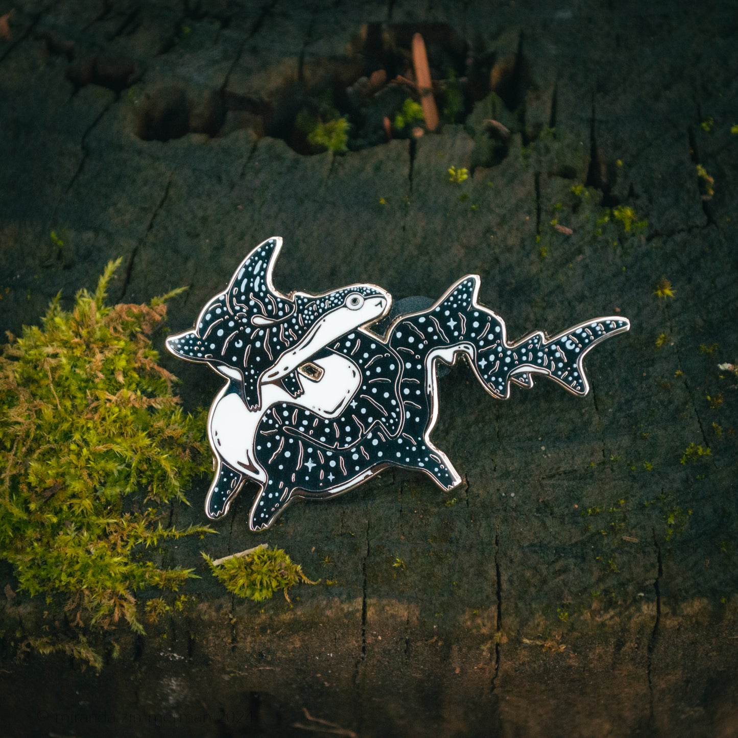 Reef Newt ✦ Hard Enamel Pin