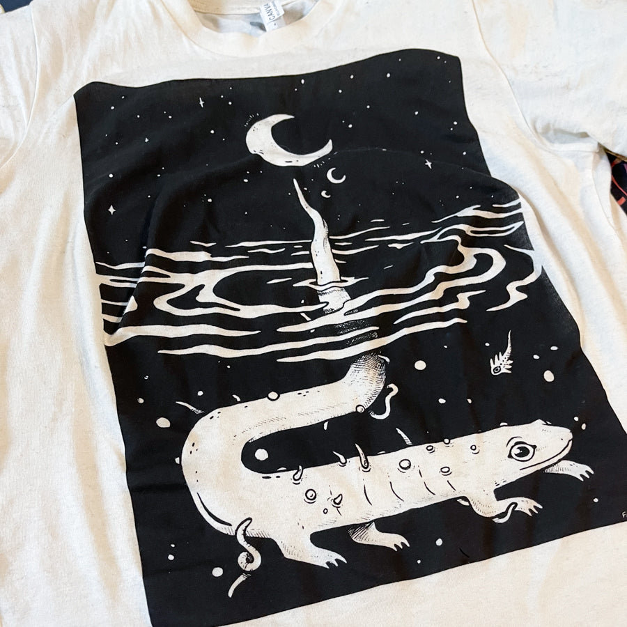 Salamoonder ✦ full-length tee